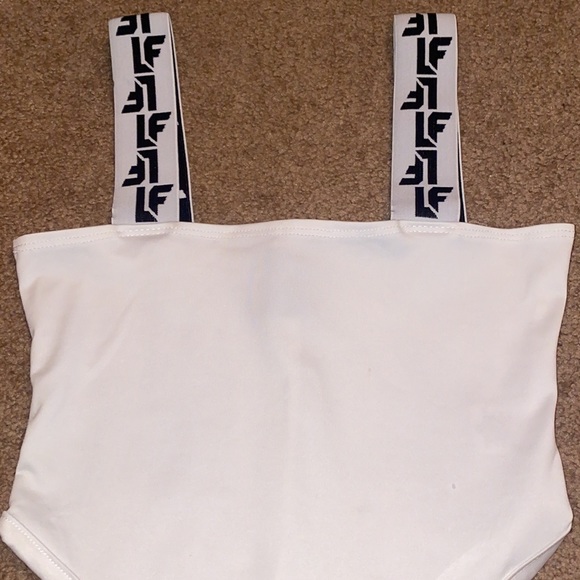 •LF• - Picture 3 of 4